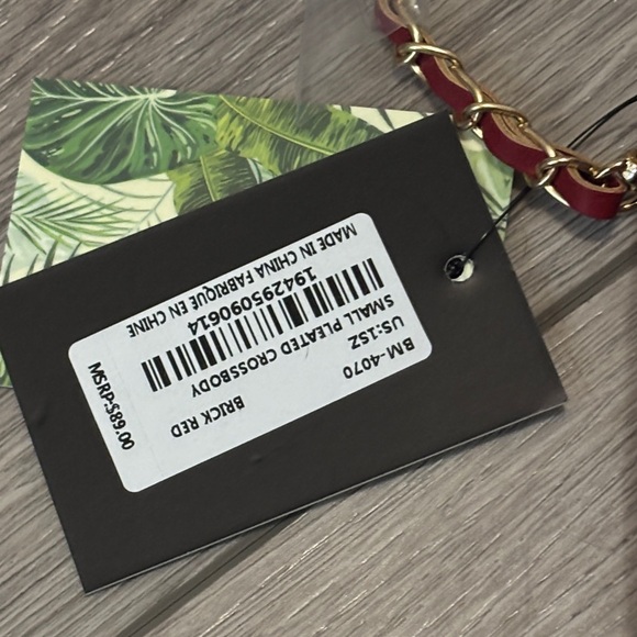 Badgley Mischka Red Crossbody Bag NWT - Picture 4 of 8